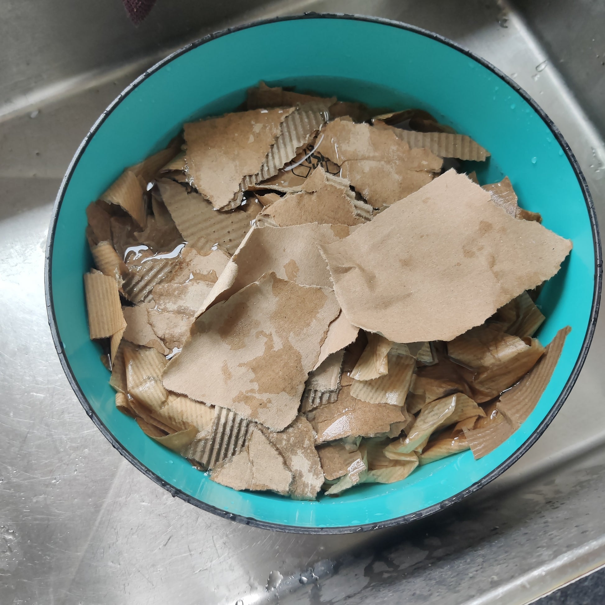 Igangværende arbejde papir lerpasta